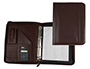 CARPETA PORTAFOLIOS Q-CONNECT CREMALLERA 4 ANILLAS 40 MM CONCALCULADORA CON BOLSA PARA MOVIL COLOR MARRON 260X355 MM